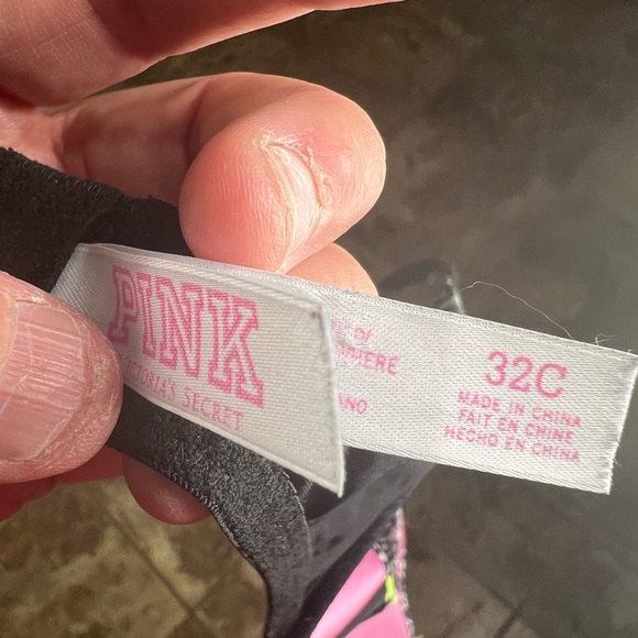 Pink bra - Picture 4 of 4